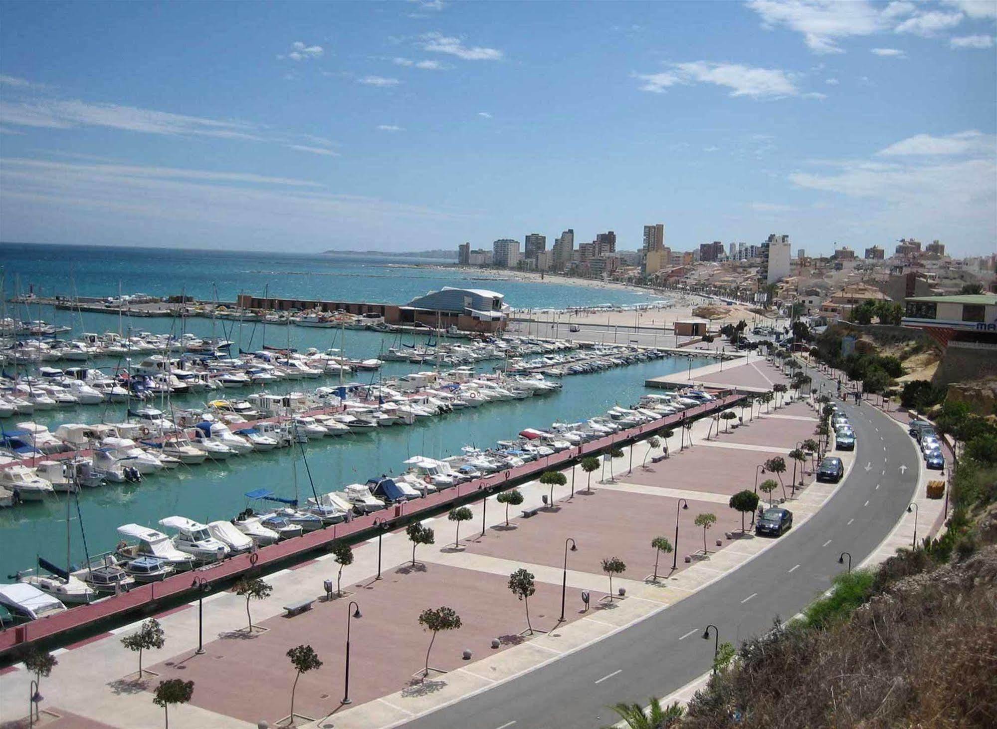 Hotel La Familia El Campello Exterior foto